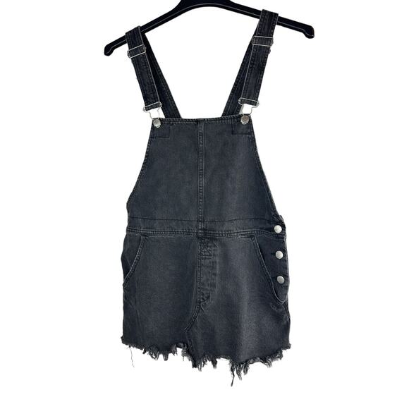 Free People Torn Up Denim Cut Off Skirt Overalls Black Denim Jumper 6 / 28 - Picture 2 of 15